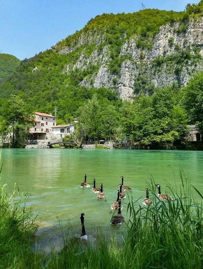 Casa Sul Fiume County House Bed & Breakfast Solagna
